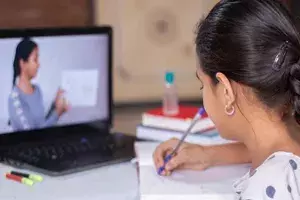 తెలంగాణలోని అన్ని జూనియర్ కాలేజీల.. విద్యార్థులకు ఆన్లైన్లో తరగతులు తెలంగాణలోని అన్ని జూనియర్ కాలేజీల.. విద్యార్థులకు ఆన్లైన్లో తరగతులు