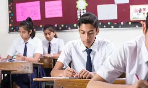 సర్కార్ కీలక నిర్ణయం.. మళ్లీ పాఠశాలలు మూసివేత