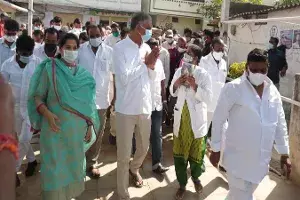 ప్రభుత్వాసుపత్రుల్లో గర్భిణులకు సురక్షిత చికిత్స: మంత్రి హరీశ్రావు ప్రభుత్వాసుపత్రుల్లో గర్భిణులకు సురక్షిత చికిత్స: మంత్రి హరీశ్రావు