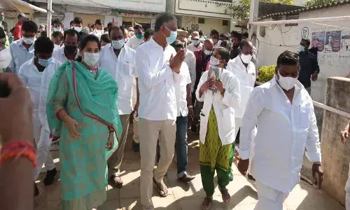 ప్రభుత్వాసుపత్రుల్లో గర్భిణులకు సురక్షిత చికిత్స: మంత్రి హరీశ్రావు