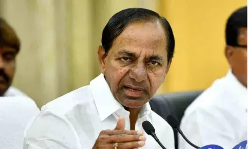 డ్రగ్స్ కేసుల్లో ఎంతటి వారైనా ఉపేక్షించకండి : సీఎం కేసీఆర్