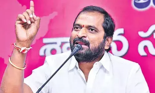 ఒక మాజీ ఎంపీ, ఓ మాజీ మంత్రి కలిసి ఆడుతున్న నాటకం : శ్రీనివాస్ గౌడ్