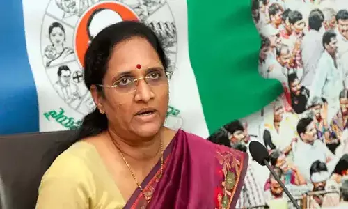 బాలిక ఆత్మహత్య ఘటనను ప్రభుత్వం సీరియస్గా తీసుకుంది