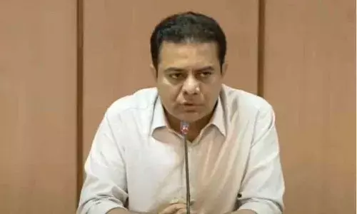 కేంద్ర సర్కార్పై మంత్రి కేటీఆర్ ఆగ్రహం.!