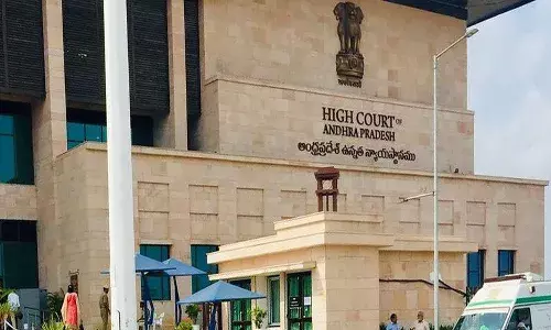 ఒక పాత్ర బాగులేకపోతే మొత్తం నాటకాన్ని ఎలా నిషేదిస్తారు..? : ఏపీ హైకోర్టు