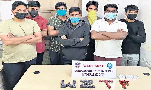 హైదరాబాద్ నగరంలో హాష్ ఆయిల్కు భారీ డిమాండ్.. గంజాయి కంటే.!