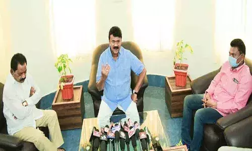 రాజ్యాంగంపై సీఎం చేసిన వ్యాఖ్యల్లో తప్పేముంది : మంత్రి తలసాని