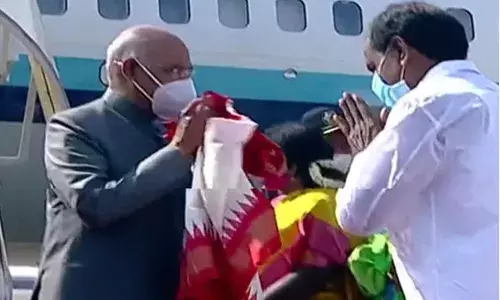 హైదరాబాద్కు చేరుకున్న రాష్ట్రపతి రామ్నాథ్