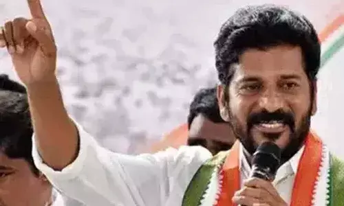 పోలీసులు పెట్టిన సెక్షన్స్ వల్ల.. నా ఫిర్యాదు నిరుగారిపోతోంది: రేవంత్ రెడ్డి