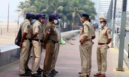నిఘా నీడలో విశాఖ