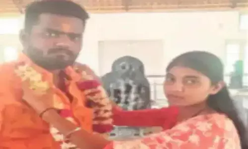 కారు డ్రైవర్తో ప్రేమలో పడ్డ యువతి.. అసలు ట్విస్ట్ అదే.!