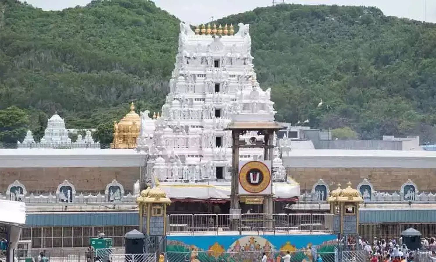 వారి కోసం.. వీకెండ్స్‌లో శ్రీవారి వీఐపీ బ్రేక్ దర్శనాలు రద్దు: టీటీడీ