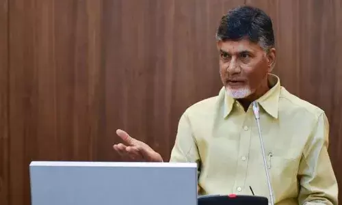 భార‌తీ సిమెంట్‌పై లేని నియంత్ర‌ణ భీమ్లానాయ‌క్ పై ఎందుకు : చంద్ర‌బాబు