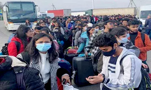 సమన్వయం లేకుండా సరిహద్దు పోస్టులకు వెళ్లొద్దు