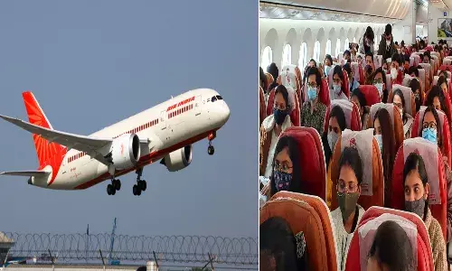 రొమేనియా నుంచి 219 మంది భారతీయులతో బయలేర్దిన విమానం