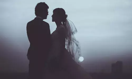 బాలీవుడ్ సినిమా చూసి ఇన్‌స్ఫైర్‌ అయిన యువతి.. మోసాలు చేయడం మొదలు పెట్టిందట..