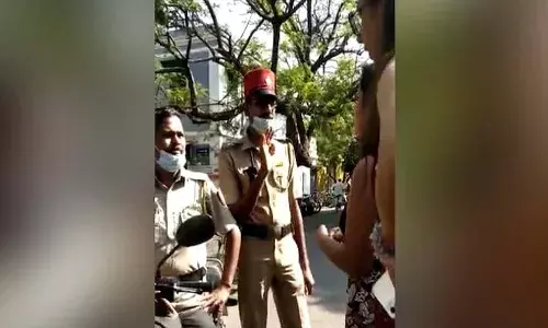 బట్టలు మంచిగా వేసుకోవాలంటూ హైదరాబాద్ టెకీకి పుదుచ్చేరి పోలీసుల సూచనలు.. రికార్డు చేస్తున్నారని తెలియడంతో..