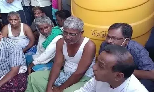 ఉక్రెయిన్ వార్ జోన్లో నవీన్ మృతదేహం.. ఎప్పుడు తీసుకొస్తారంటూ కుటుంబ సభ్యుల డిమాండ్