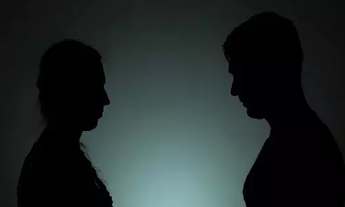 మత్తులో బాయ్ ఫ్రెండ్ ప్రైవేట్ పార్ట్ కోసేసిన ప్రియురాలు