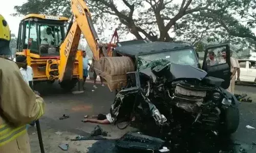 ఘోర రోడ్డు ప్రమాదం.. రాజ్యసభ ఎంపీ కుమారుడు మృతి