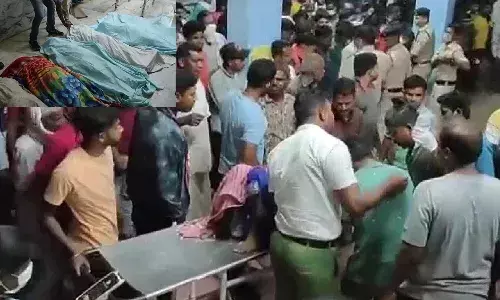 ట్రాక్టర్ను ఢీ కొట్టిన ట్రక్కు.. ఐదుగురు దుర్మరణం.. మృతుల కుటుంబాలకు రూ.2లక్షల ఎక్స్గ్రేషియా