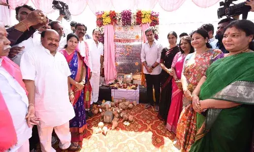 ఎల్బీనగర్లో అండర్పాస్ బ్రిడ్జిని ప్రారంభించిన కేటీఆర్