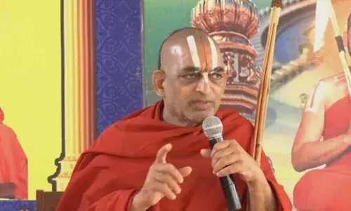 మేం సమాజానికి కళ్లలాంటివారం