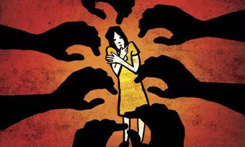 దారుణం : పెళ్ళిలో 7 ఏళ్ల బాలికను అపహరించి అత్యాచారం