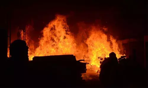 బాంబు పేలి ఏడుగురికి గాయాలు
