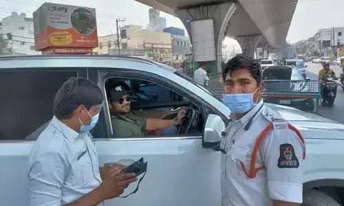 మంచు మనోజ్కు షాకిచ్చిన ట్రాఫిక్ పోలీసులు.. రూ.700 జరిమానా
