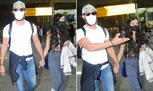 హృతిక్ రోషన్ తన రిలేషన్ షిప్ ను బహిరంగంగా ప్రకటించేసినట్లేనా..?