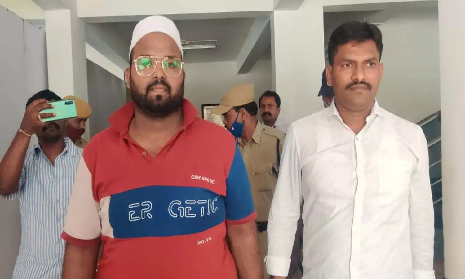 భోల‌క్‌పూర్ కార్పొరేట‌ర్ గౌసుద్దీన్ అరెస్టు