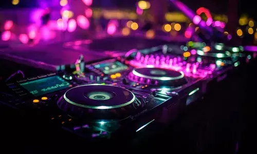 హత్యకు గురైన రాపర్ శరీరాన్ని వేలాడదీసి.. సెండ్ ఆఫ్ పార్టీ ఇచ్చారు