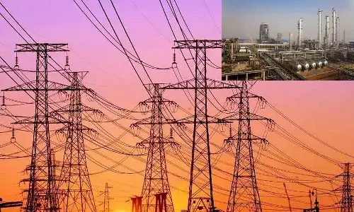 ప‌రిశ్ర‌మ‌ల‌కు క‌రెంట్ క‌ష్టాలు.. ప‌వ‌ర్ హాలిడే ప్ర‌క‌టించిన ప్ర‌భుత్వం