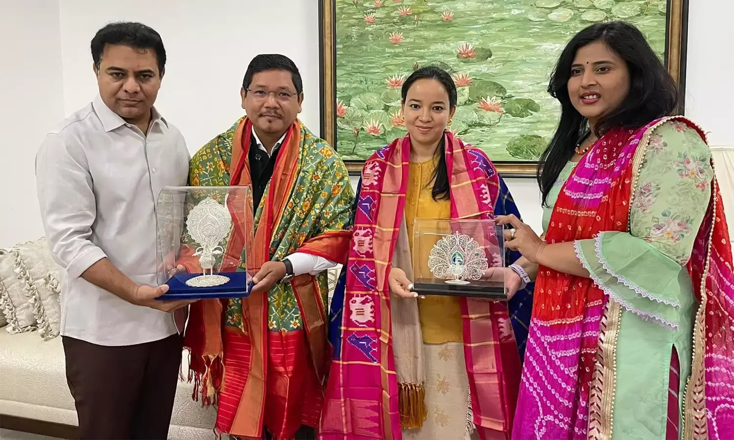 మంత్రి కేటీఆర్‌తో మేఘాల‌య సీఎం సంగ్మా స‌మావేశం