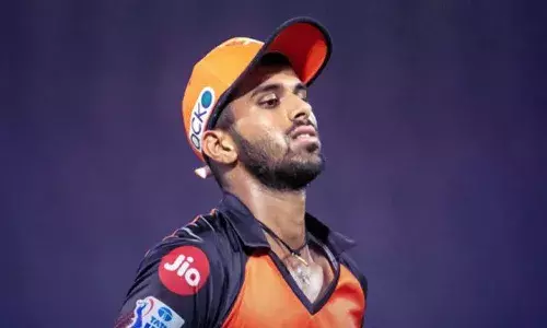 సన్ రైజర్స్ కు ఊహించని షాక్