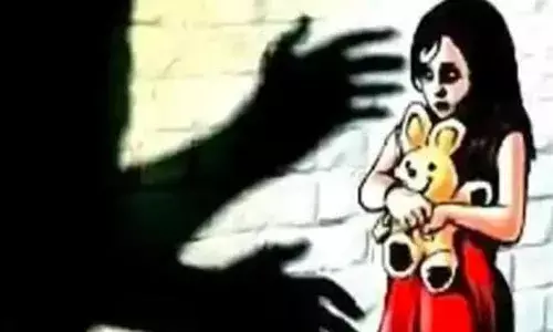 దారుణం.. మైనర్ బాలికపై 8 నెలల్లో 80 మంది అత్యాచారం..!