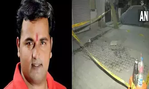 దేశ రాజ‌ధానిలో బీజేపీ నేత దారుణ హత్య‌.. ఇంటి ముందే నాలుగు రౌండ్ల కాల్పులు