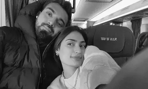 అద్దె ఇంట్లో హీరోయిన్ తో రాహుల్..1