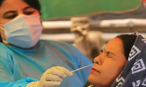 భారీగా పెరిగిపోతున్న కరోనా కేసులు.. నెక్స్ట్ స్టెప్ ఏంటి..?