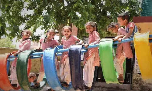 వేస్ట్ మెటీరియల్స్ తో ప్లే గ్రౌండ్