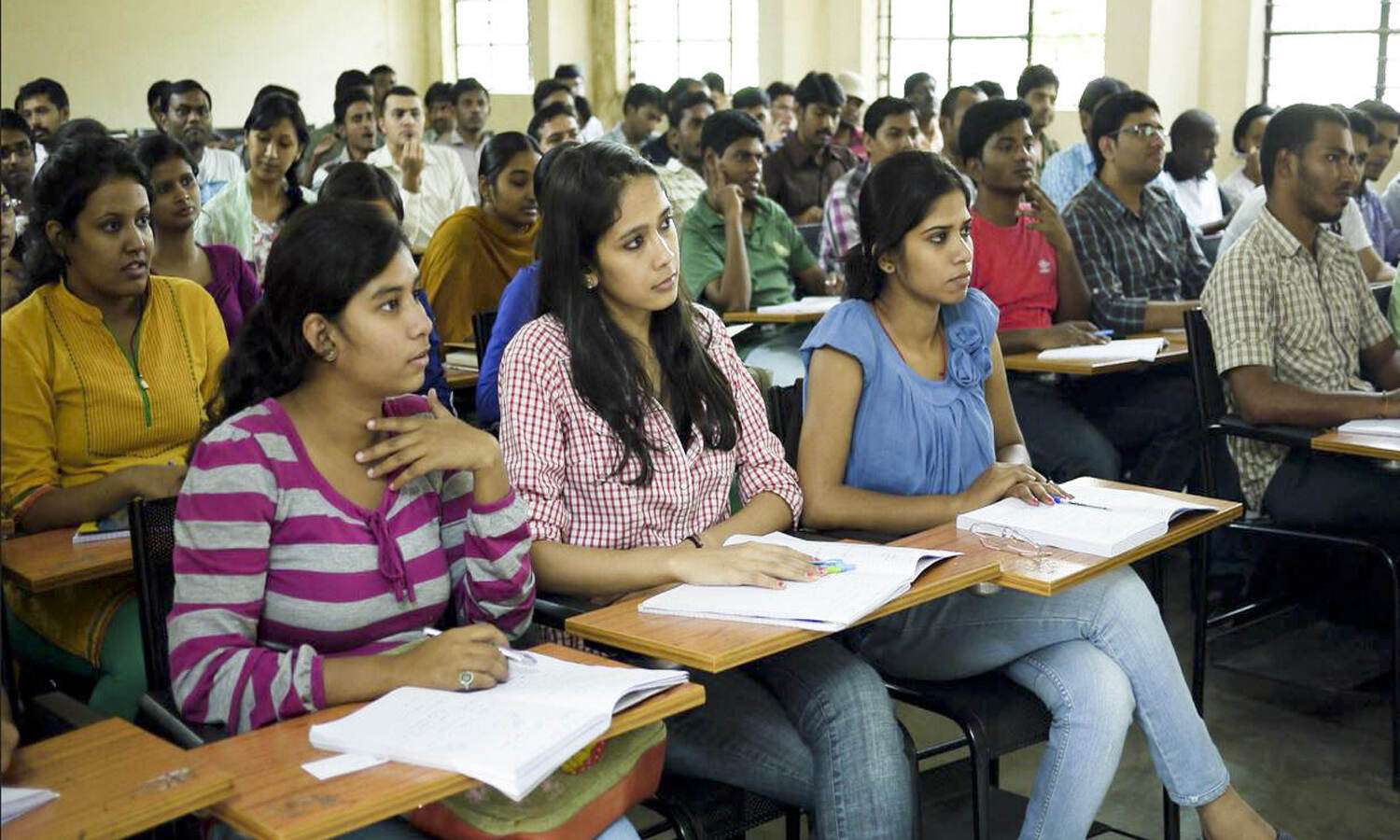 Indian colleges. Колледжи Индии. Высшее образование в Индии. Английский в университете Индии. Университеты Индии.