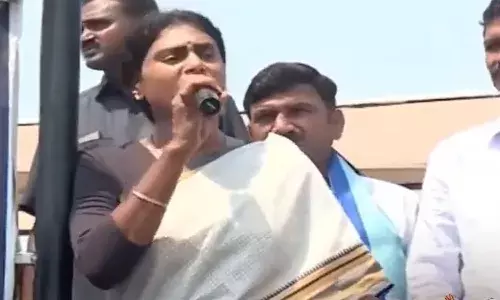 కేటీఆర్ కు వైఎస్ షర్మిల భారీ కౌంటర్లు