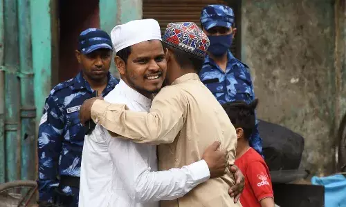 జహంగీర్‌పురిలో ఈద్‌ను కలిసి జరుపుకున్న హిందువులు, ముస్లింలు