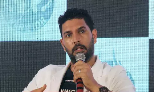 నాకు మేనేజ్మెంట్ నుంచి సపోర్ట్ లేకపోవడంతో మహీ భాయ్ కెప్టెన్ అయ్యాడు: యువీ