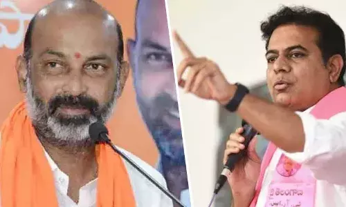 బండి సంజయ్పై పరువు నష్టం దావా వేసిన కేటీఆర్