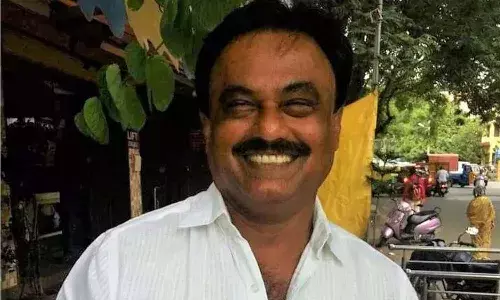 చిత్ర‌సీమ‌లో విషాదం.. ప్ర‌ముఖ నిర్మాత క‌న్నుమూత‌
