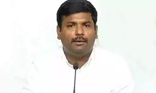 నల్లధనాన్ని తెల్లధనం చేసుకోడానికి ఇలాంటి సదస్సులను ఉపయోగించుకున్నారు