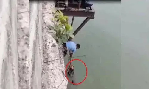 హుస్సేన్ సాగర్ లోకి దూకేసిన వ్యక్తి