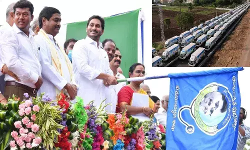 వైఎస్సార్‌ సంచార పశు ఆరోగ్య సేవలు ప్రారంభించిన‌ సీఎం జ‌గ‌న్‌